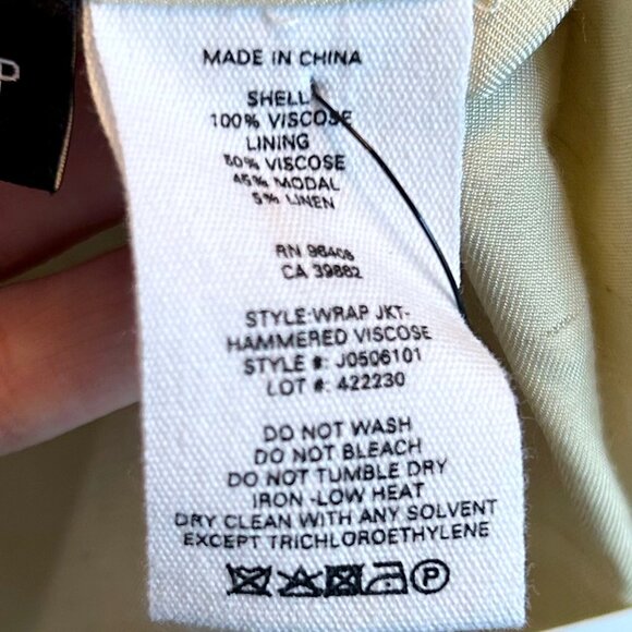 Theory Ivory Hammered Satin Wrap Jacket Blouse Top Long Sleeved Womens Sz P (XS) - Picture 10 of 11